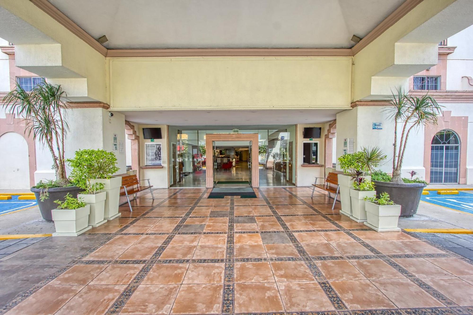 Holiday Inn Leon By Ihg Exteriér fotografie